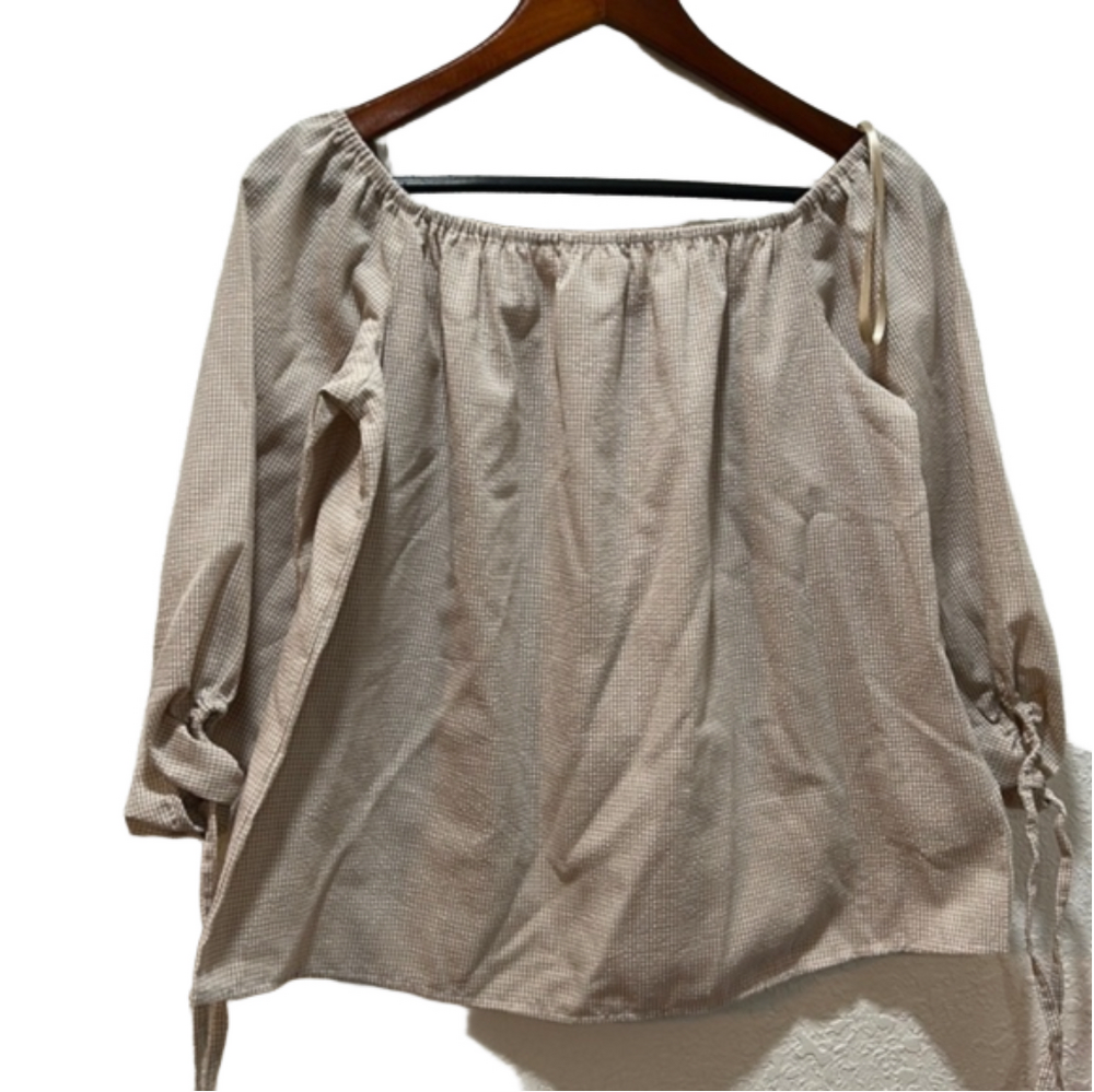 Michael Michael kors cream/tan  blouse size M GUC
